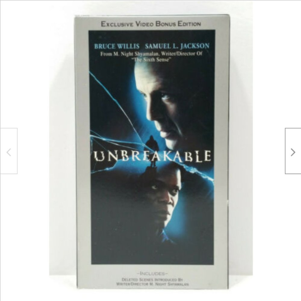 Unbreakable (VHS, 2001, Bonus Edition) 4724E1M